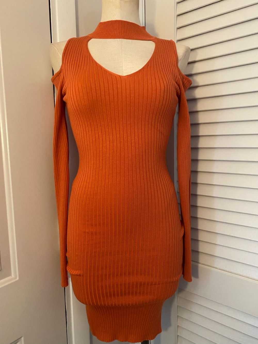 NWT- NYC Orange Ribbed Cold-Shoulder Bodycon Mini Dress- Size Medium